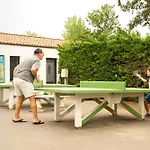 مكان تخييم Bontempo Village La Yole
