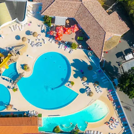 Bontempo Village La Yole Kamp alanı