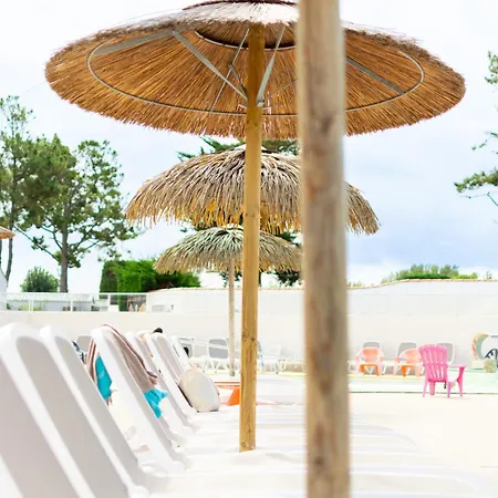 مكان تخييم Bontempo Village La Yole