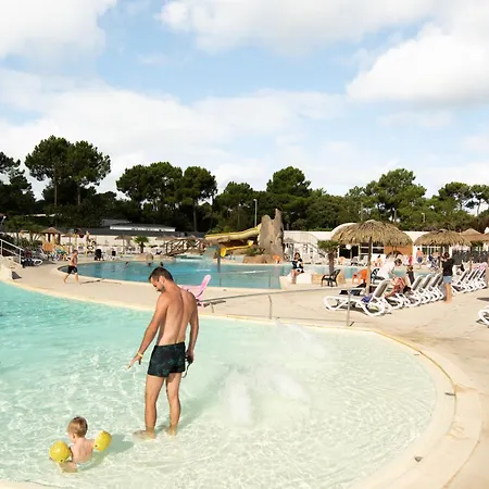 مكان تخييم Bontempo Village La Yole سان جان دي مونت