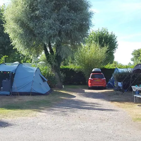 مكان تخييم Bontempo Village La Yole
