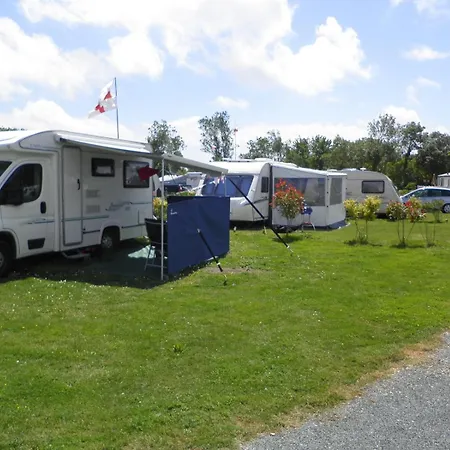 مكان تخييم Bontempo Village La Yole 4*