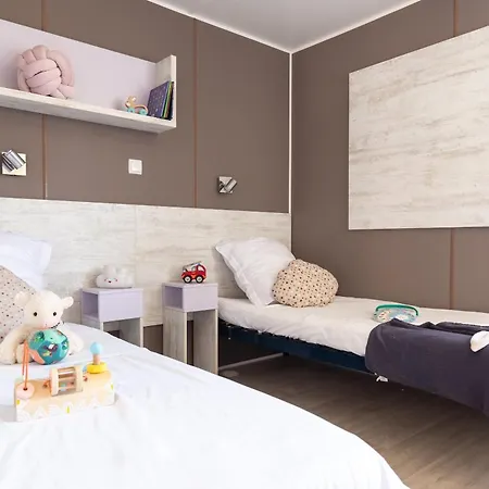 مكان تخييم Bontempo Village La Yole