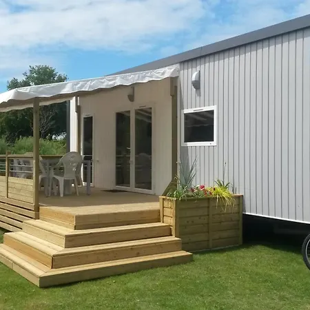 مكان تخييم Bontempo Village La Yole 4*